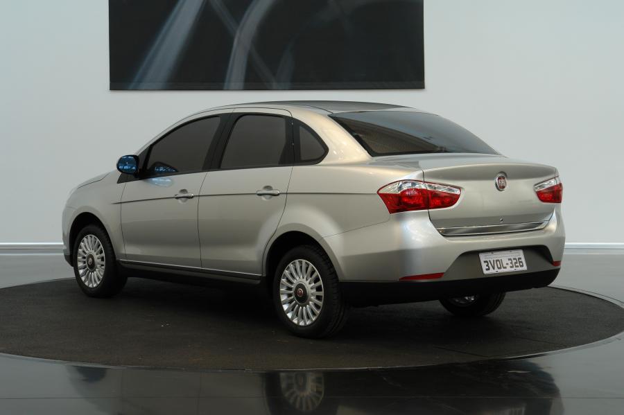  Fiat Grand Siena 2013 года  (фото 4 из 64)